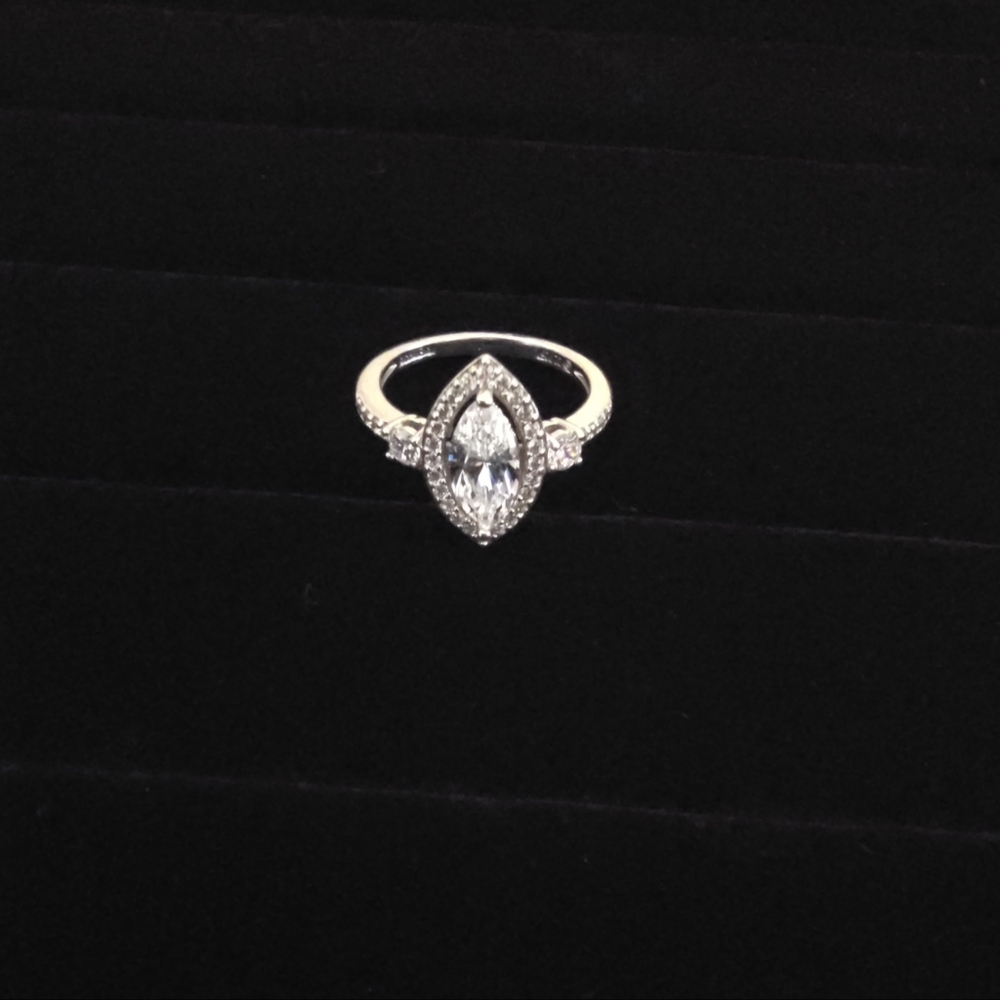 Elegant Sterling Silver Marquise Cut Ring Size 8 CZ